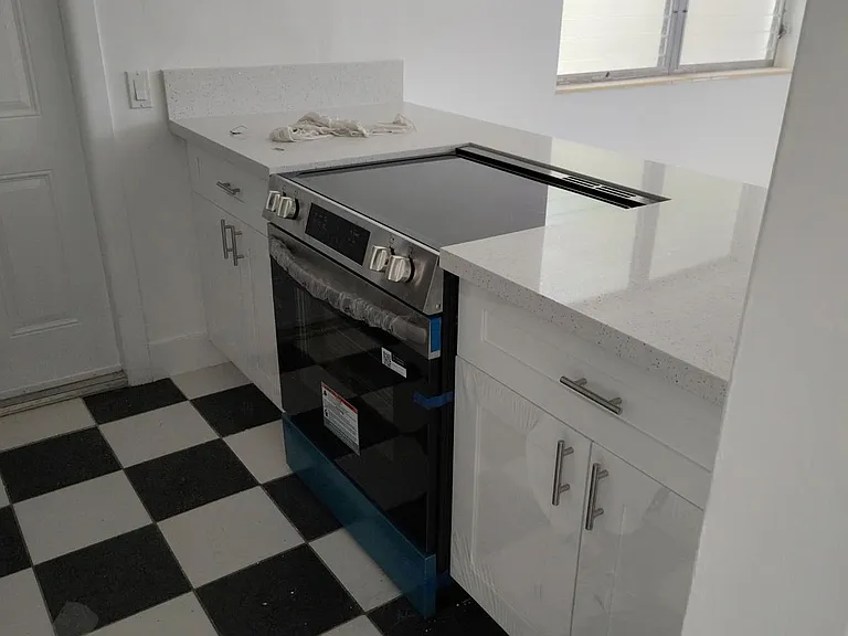8017 Byron Ave #6 — Photo 3
