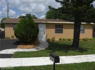 6901 SW 17th St, North Lauderdale, FL 33068