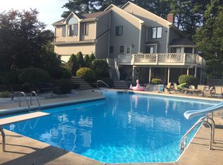 135 Waverly Rd, Ludlow, MA 01056