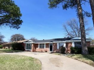 5629 Maceo Ln, Fort Worth, TX 76112