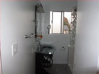 4th image of 1427 Santa Paula Ave