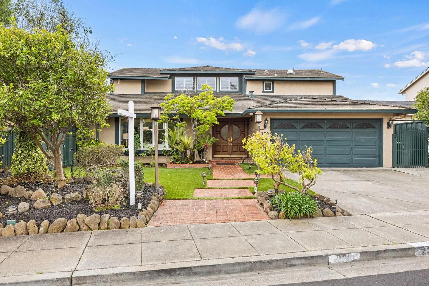 230 Duck Ct photo 1