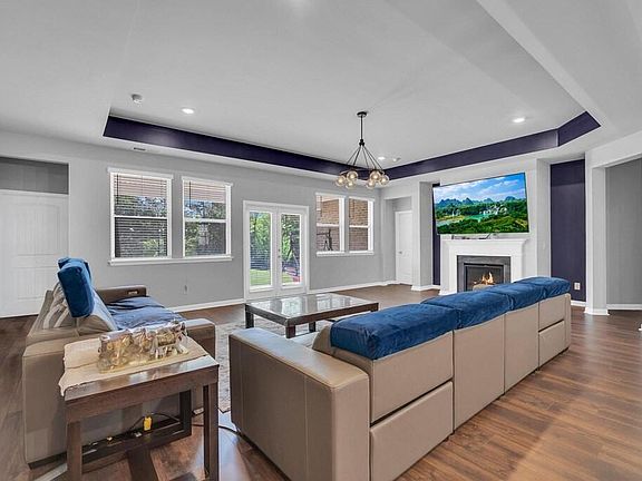 4th image of 309 Greymoor Ln