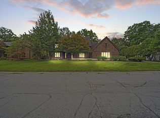 825 Bluffview Dr, Columbus, OH 43235