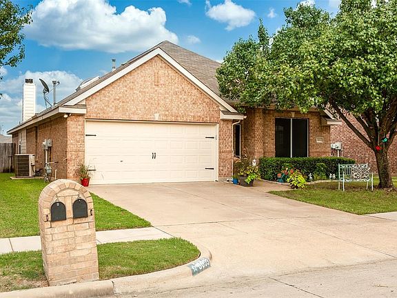 2nd image of 6603 Fairglen Dr