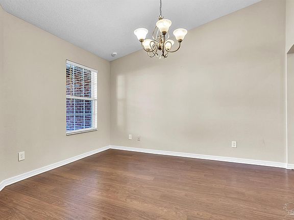 5th image of 5305 Dalton Cir