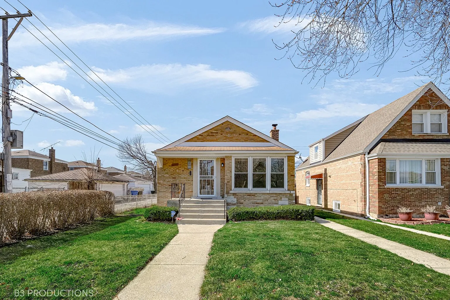 8246 S Fairfield Ave photo 1