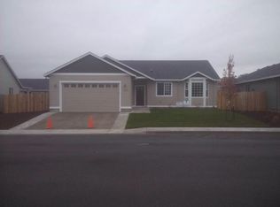 1204 Breckenridge Dr, Junction City, OR 97448