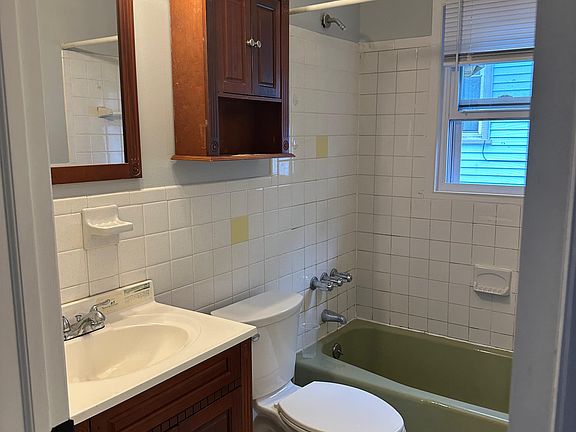 3rd image of 357 Kent Ave #357