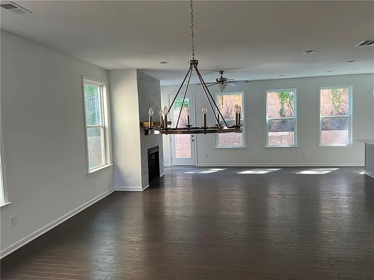 3052 Brindale Dr — Photo 4