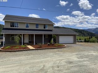 1998 Pruner Rd, Riddle, OR 97469