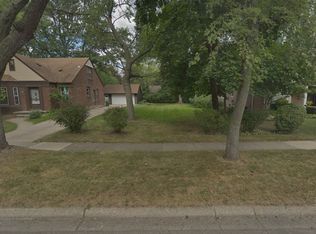 10758 Hart Ave, Huntington Woods, MI 48070