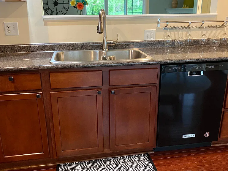 219 Woodcrest Dr — Photo 10