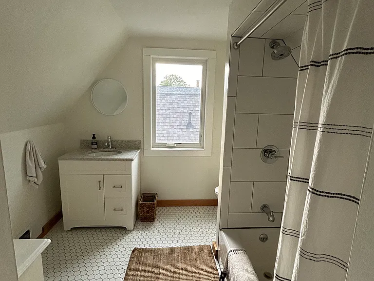 346 Harrison St #2 — Photo 12