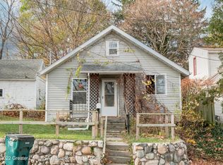 1611 Lansing Ave, Lansing, MI 48915