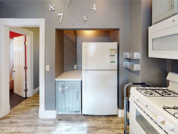 5th image of 4234 W 226th St