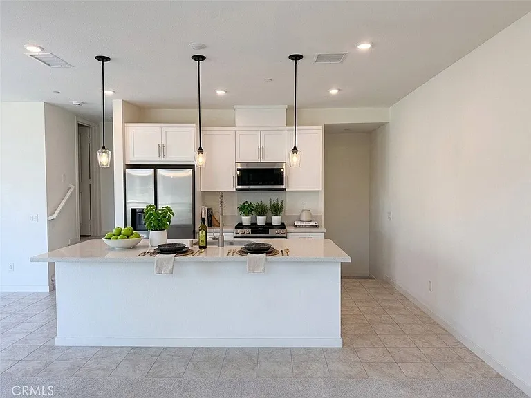 1572 Lima Way #2 — Photo 2