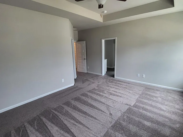 3847 Clarington Dr — Photo 15