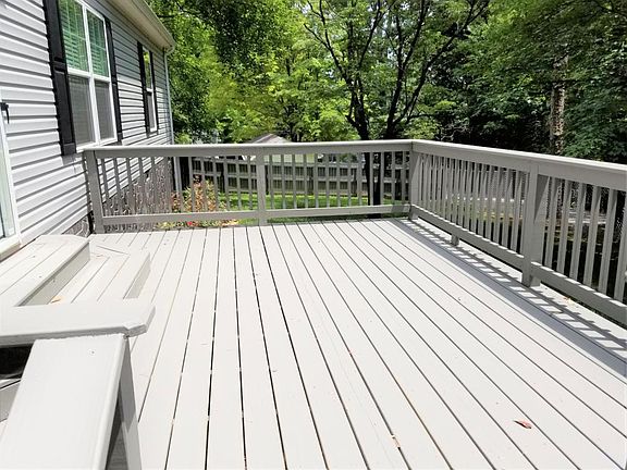 5th image of 4913 Moss Dr
