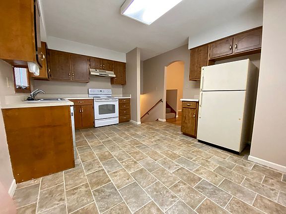 4th image of 3719 Iowa St #3719