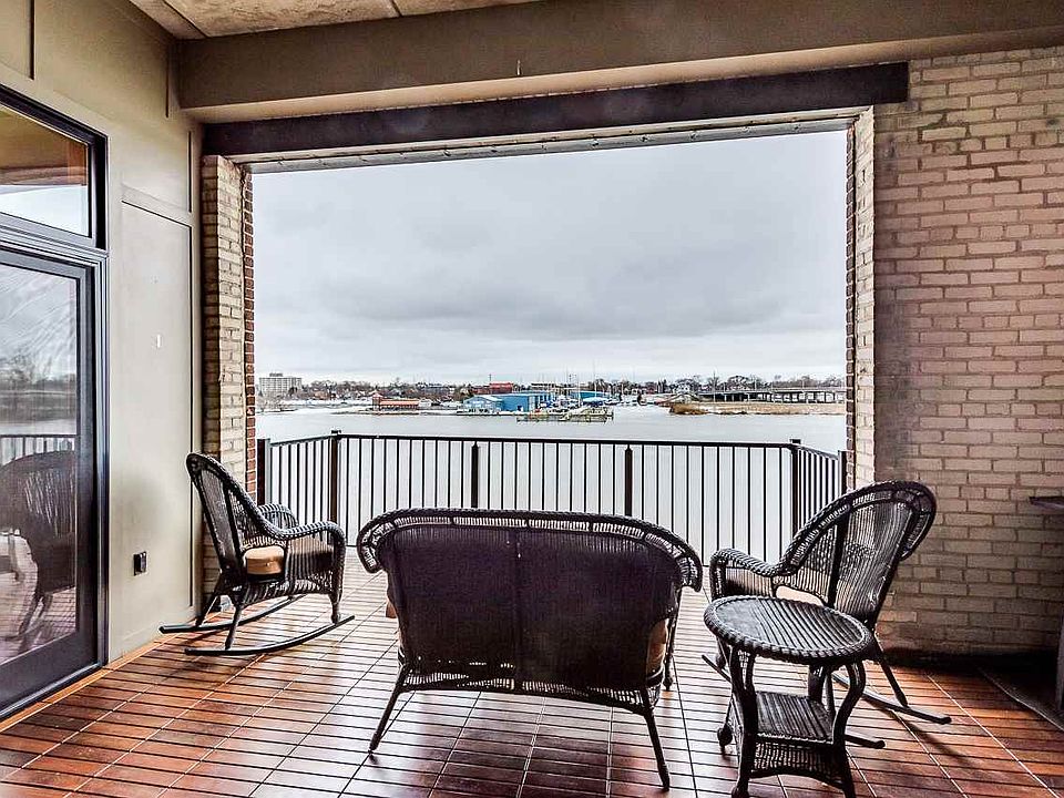 1111 N Water St Bay City MI Zillow