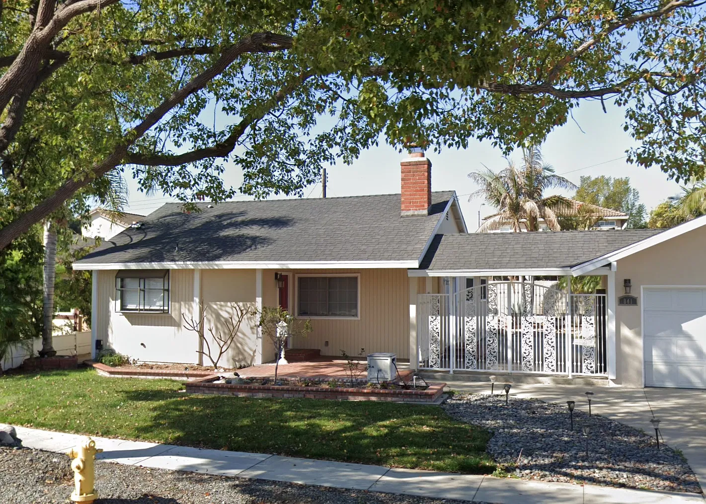 3 bed, 1267 sqft, $3,800 — Photo 1