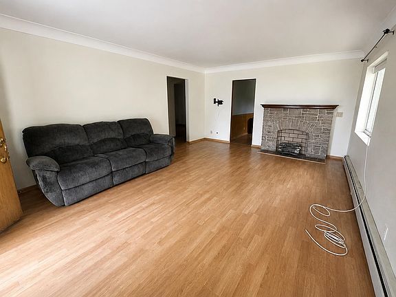 3rd image of 1500 N Trumbull St
