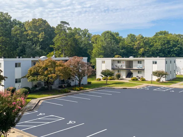 Clemmons Village Apartments, 3635 Spangenberg Ave #5D, Clemmons, NC 27012