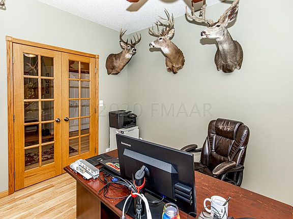 5th image of 254 Chestnut Dr