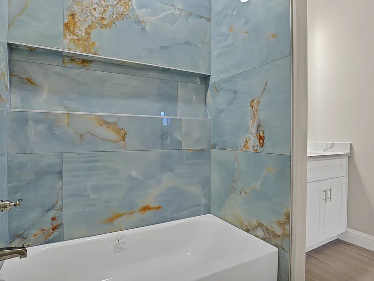 5619 Barkridge Dr — Photo 22