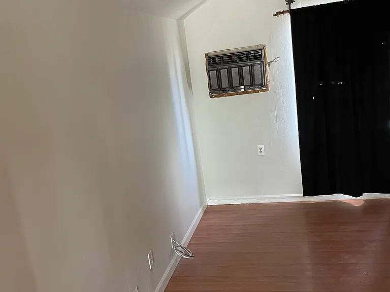 353 Pullman Ave — Photo 13
