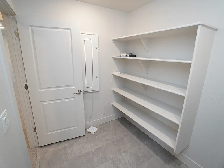 245 E Caldera St — Photo 47