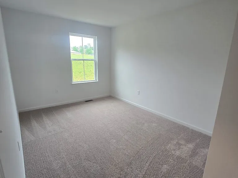 6 Meredith Way — Photo 26