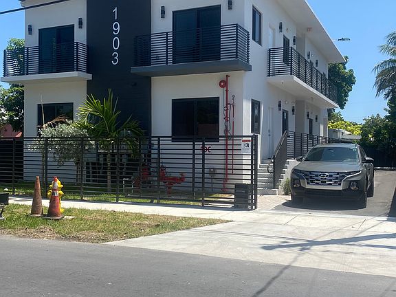 2nd image of 1903 NW 20th Ave #2