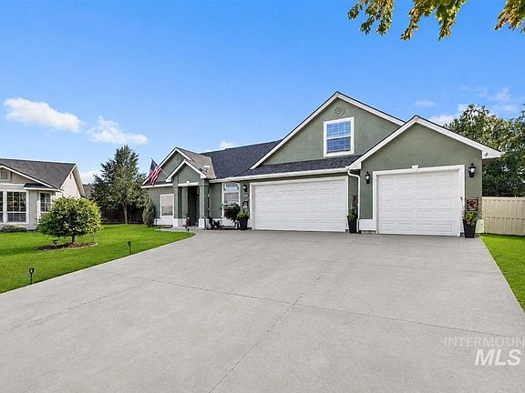3rd image of 3471 E Beamer Ct