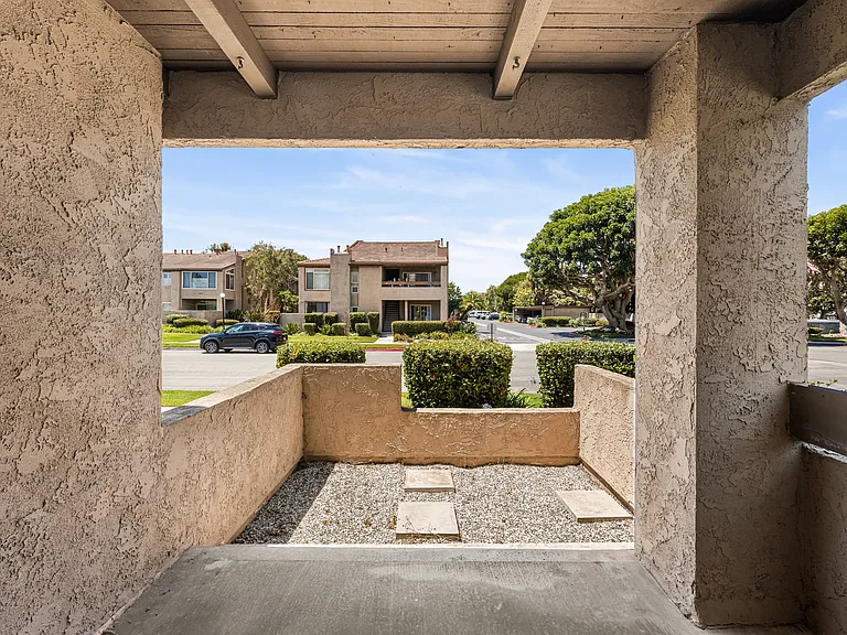 16939 Bluewater Ln — Photo 21