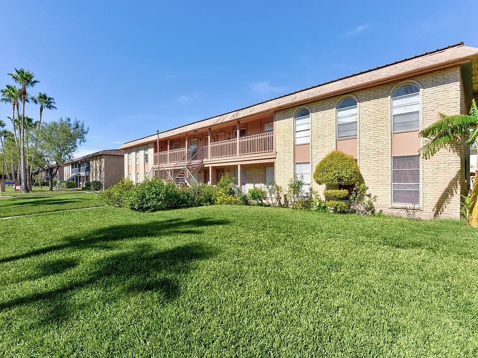 McIntyre Apartments