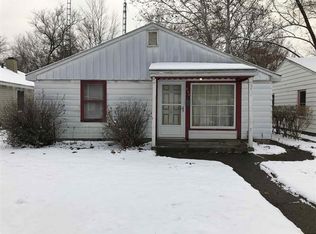 934 Roosevelt St, South Bend, IN 46616