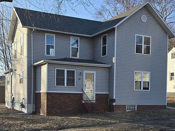 3rd image of 115 Gilbert St