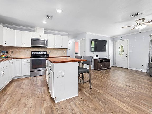 5th image of 324 Forest Hills Dr