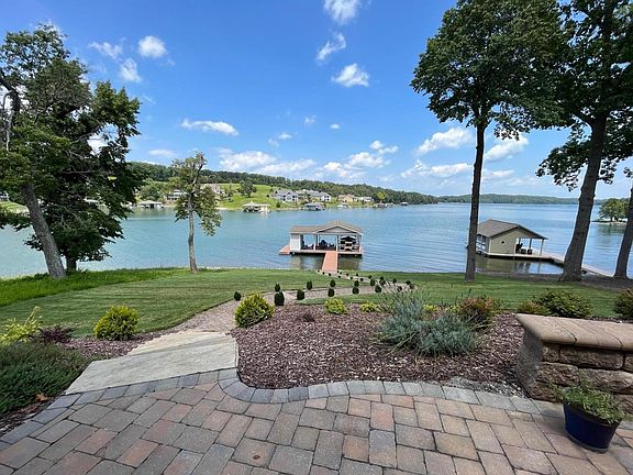 5th image of 903 Compass Cove Cir