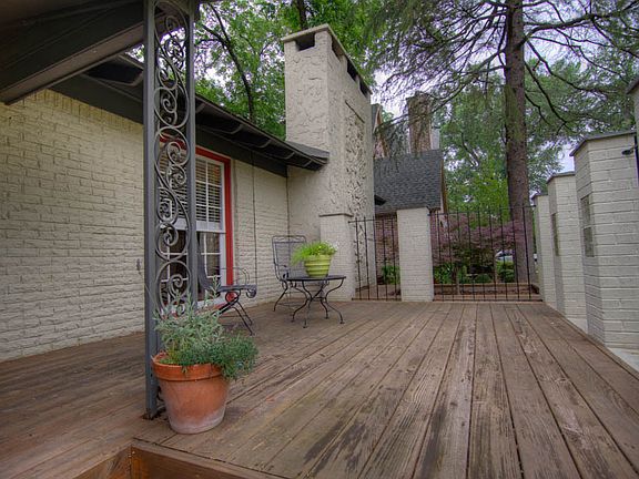 5th image of 8514 Groveland Dr
