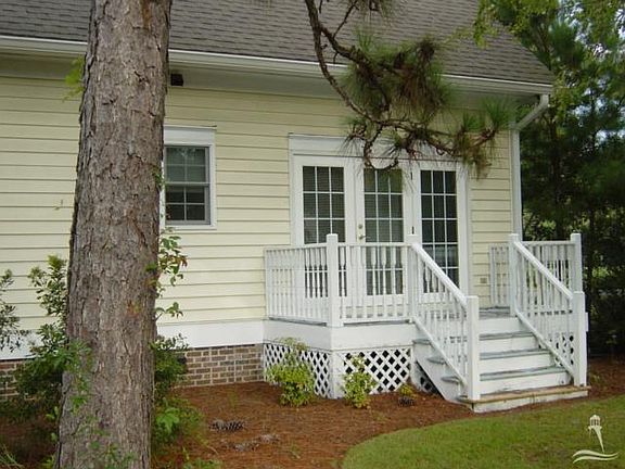 5th image of 3368 Laurel Lane SE