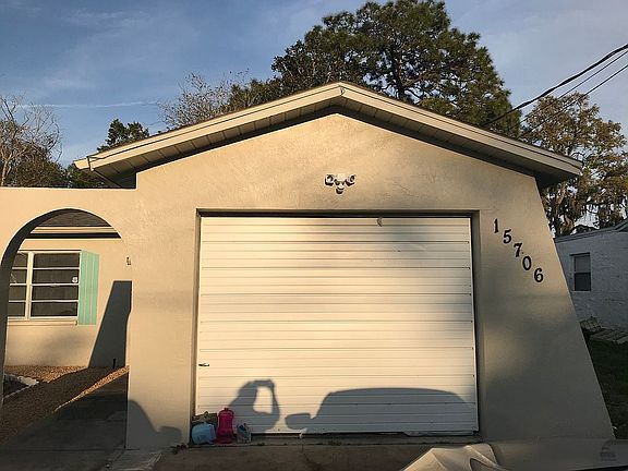 3rd image of 15706 Sea Pines Dr