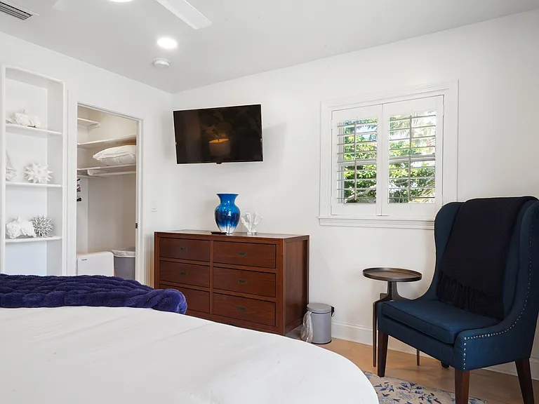 1804 Pass A Grille Way — Photo 40