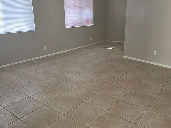 3rd image of 4751 Terra Linda Ave