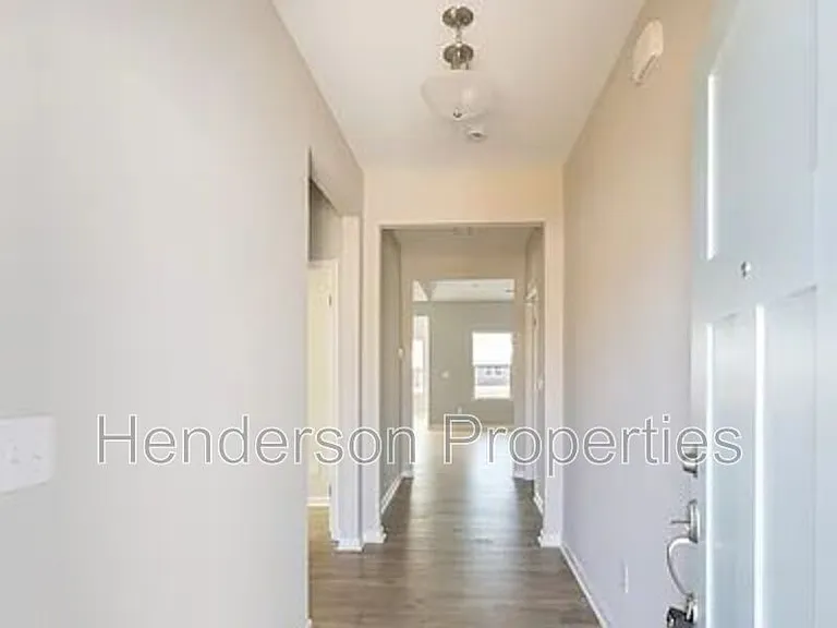 160 Tillery Ln — Photo 4