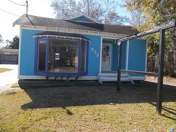2nd image of 532 Alamo St