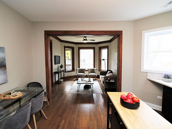 3rd image of 1922 N Washtenaw Ave #1