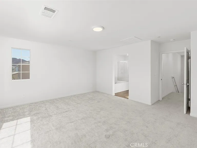 1758 Ace St — Photo 10